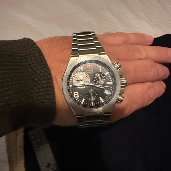 Victorinox Swiss Army Chronograph Black Dial Mesh Stainless  Swiss Army Victronix Chronograph